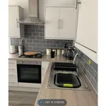 Rent 3 bedroom house in Wales