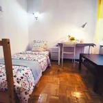 Rent a room of 100 m² in madrid