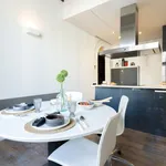 Rent 4 bedroom apartment of 10 m² in Barcelona