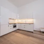 Pronajměte si 2 ložnic/e byt o rozloze 56 m² v Praha