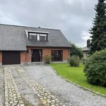 Huur 3 slaapkamer huis van 160 m² in Hollain