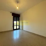 Rent 4 bedroom apartment of 77 m² in Mira