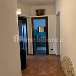 Affitto 5 camera appartamento di 150 m² in Caltanissetta