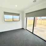 Rent 4 bedroom house in Fraser Rise