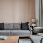 Rent 1 bedroom apartment of 678 m² in Paris