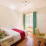 Rent a room of 185 m² in Lisboa