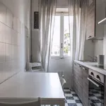 Rent 3 bedroom apartment in Milan