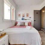 Rent a room of 220 m² in barcelona