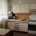 Pronajměte si 3 ložnic/e byt o rozloze 74 m² v Prague