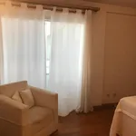 Rent 1 bedroom apartment in Porto