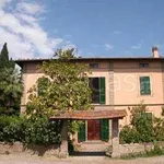 Rent 7 bedroom house of 350 m² in Terricciola