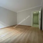 Altıntepe'de Güvenlikli Sitede Bahçe Kullanımlı 2+1