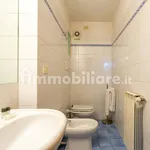 Rent 1 bedroom apartment of 55 m² in Florence