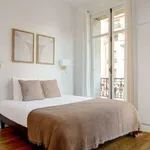 Rent 2 bedroom apartment of 63 m² in paris