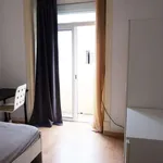 Rent a room in lisbon