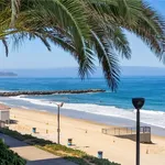 Rent 2 bedroom apartment of 97 m² in redondo beach