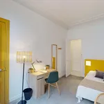 Rent a room of 193 m² in Paris