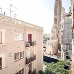 Rent 4 bedroom apartment in Barcelona