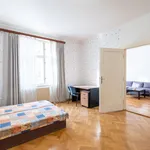 Rent 3 bedroom apartment of 90 m² in Capital City of Prague