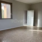 Rent 3 bedroom house of 90 m² in Maleo