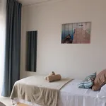 Rent 3 bedroom apartment in Alicante