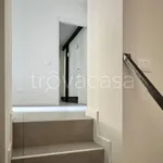 Rent 5 bedroom apartment of 100 m² in Milano