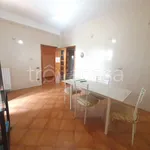 Rent 4 bedroom apartment of 109 m² in Statte