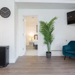 Rent 4 bedroom apartment of 12 m² in Cardiff