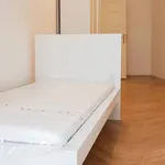 Miete 6 Schlafzimmer wohnung in Berlin