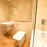 Rent 2 bedroom flat in Manchester