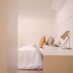 Rent a room of 130 m² in madrid