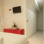 Rent 5 bedroom apartment of 65 m² in Málaga