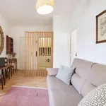 Rent 1 bedroom apartment of 50 m² in lisbon