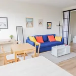 Appartement de 452 m² avec 1 chambre(s) en location à Paris