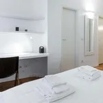 Rent 2 bedroom apartment of 50 m² in Milan