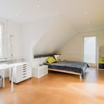 Miete 5 Schlafzimmer wohnung von 200 m² in Kleinmachnow