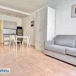 Affitto 1 camera casa di 35 m² in Milan