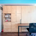 Appartement de 312 m² avec 1 chambre(s) en location à Toronto (Willowdale East)