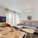 Rent 3 bedroom apartment of 9 m² in Bordeaux