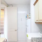 Rent a room of 90 m² in barcelona