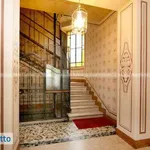 Rent 2 bedroom apartment of 75 m² in Milan