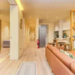 Rent 4 bedroom apartment of 75 m² in Lisbon