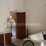 Rent 3 bedroom apartment of 100 m² in Naples