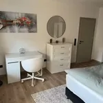 Rent 4 bedroom apartment of 100 m² in Frankfurt