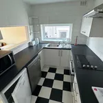 Rent 4 bedroom flat in West Midlands