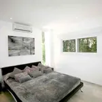 Rent 4 bedroom house of 240 m² in Marbella