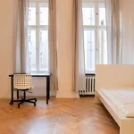 Rent a room of 180 m² in Berlin