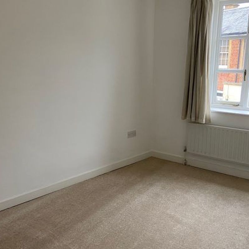 Flat to rent in Hendford, Yeovil BA20