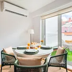 Rent 2 bedroom apartment of 1722 m² in Lisbon