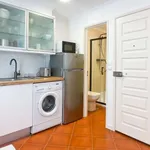 Rent 1 bedroom apartment of 35 m² in lisbon